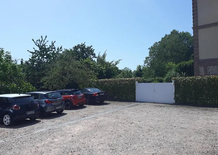 Apartament -parking Prive -la Batisse -coeur Historique - La Clef De *