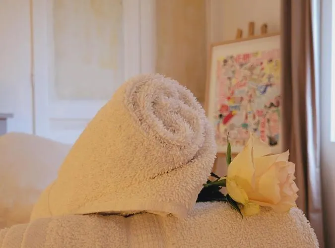 Apartament -parking Prive -la Batisse -coeur Historique - La Clef De Honfleur