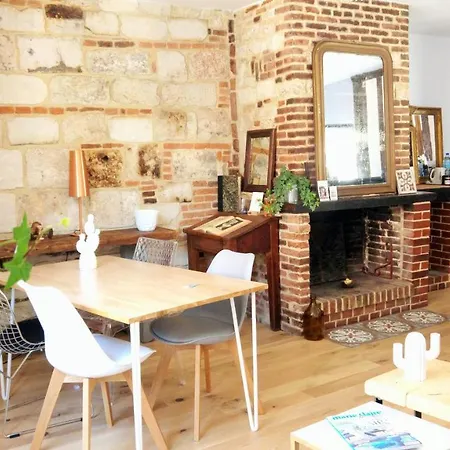 -la Batisse -parking Privé -coeur Historique - La Clef De Appartement