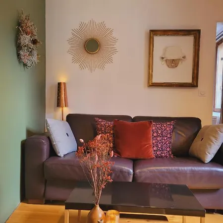 Apartament -parking Prive -la Batisse -logement De Charme -la Clef De