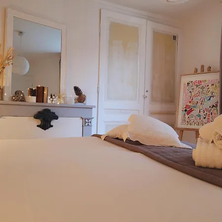 Apartament -parking Prive -la Batisse -logement De Charme -la Clef De Honfleur