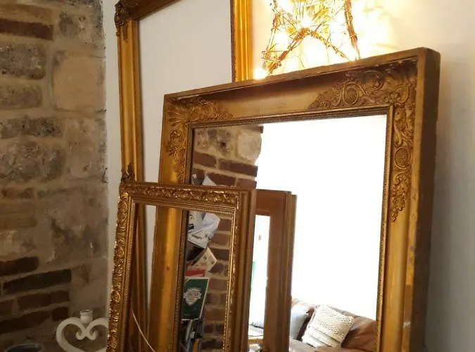 -parking Prive -la Batisse -coeur Historique - La Clef De Lejlighed *